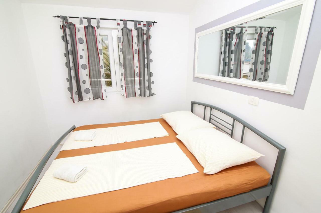 Apartments Alma Podgora Eksteriør billede