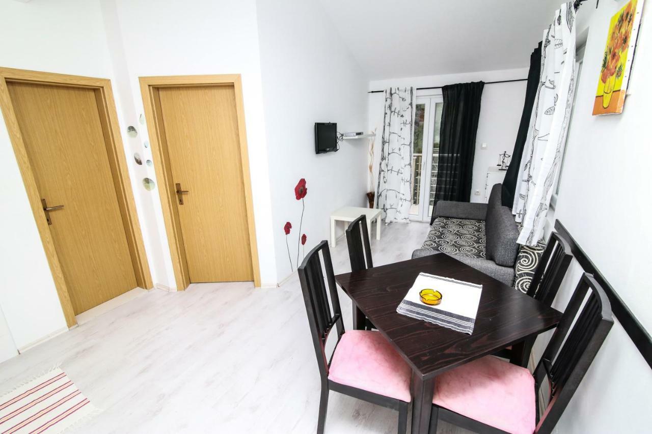 Apartments Alma Podgora Eksteriør billede