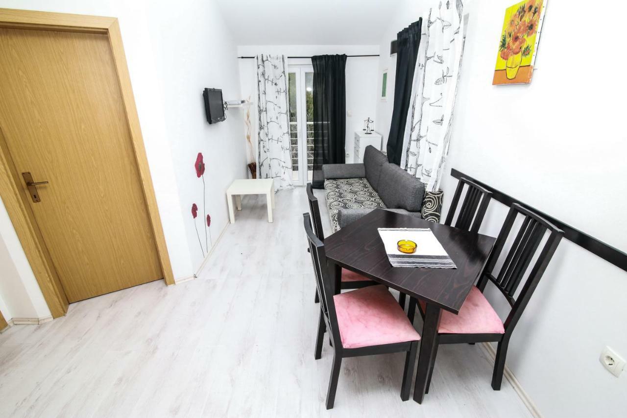 Apartments Alma Podgora Eksteriør billede